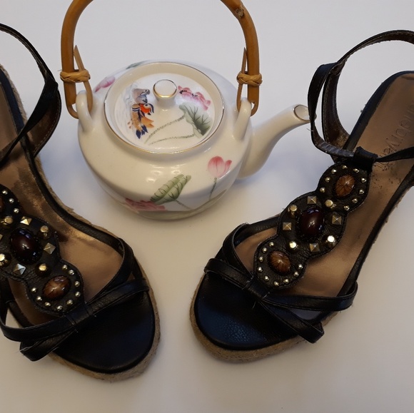 Flawed Lane Bryant wedges Size 8 wide - Picture 1 of 6